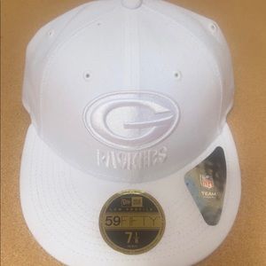 NFL Greenbay Packer New Era Low Profile flat lid hat. New condition. Never worn.